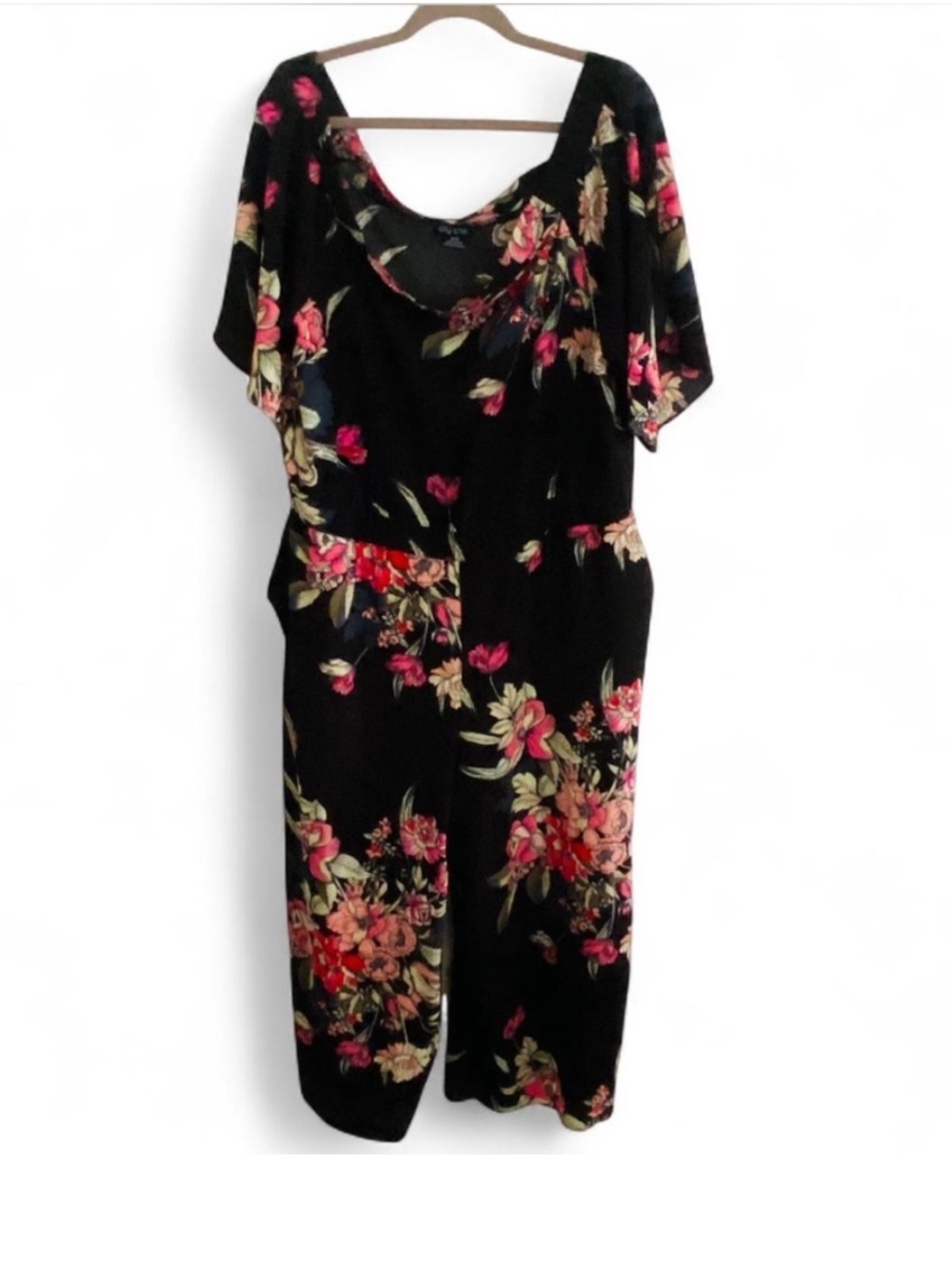 CITY CHIC BLACK MISTY FLORAL OFF THE SHOULDER CROPPED ANKLE JUMPSUIT SIZE 18